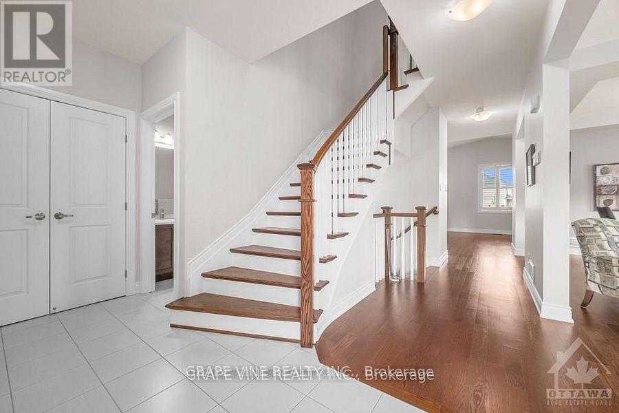 Property at 862 OAT STRAW WAY image 4