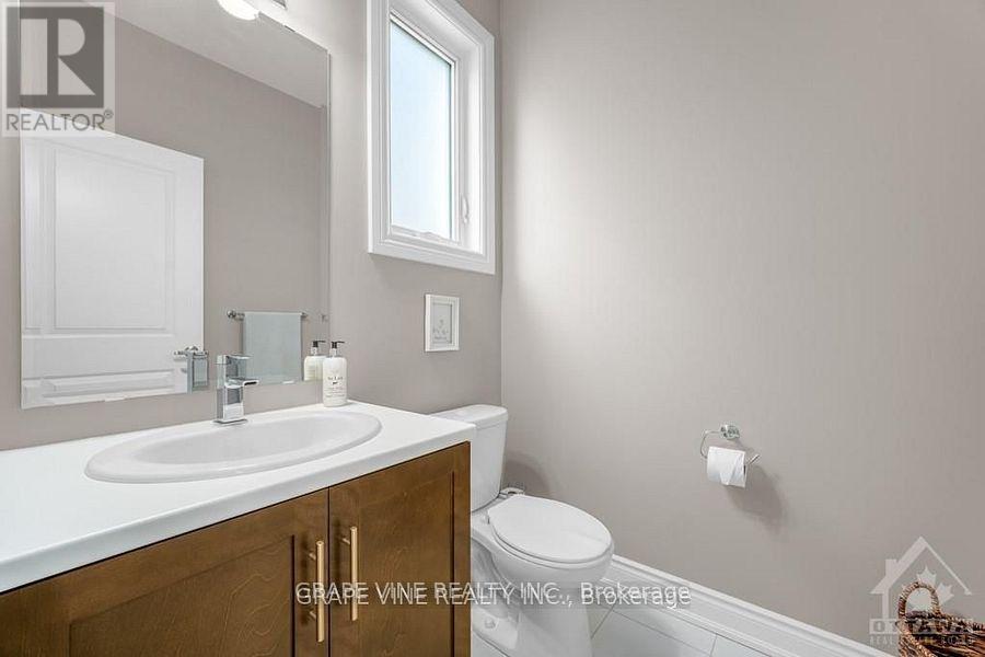 Property at 862 OAT STRAW WAY image 5