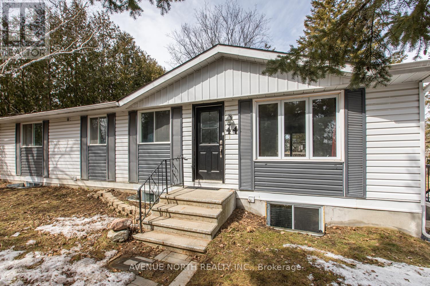 Property at 44 LAZY NOL COURT image 3