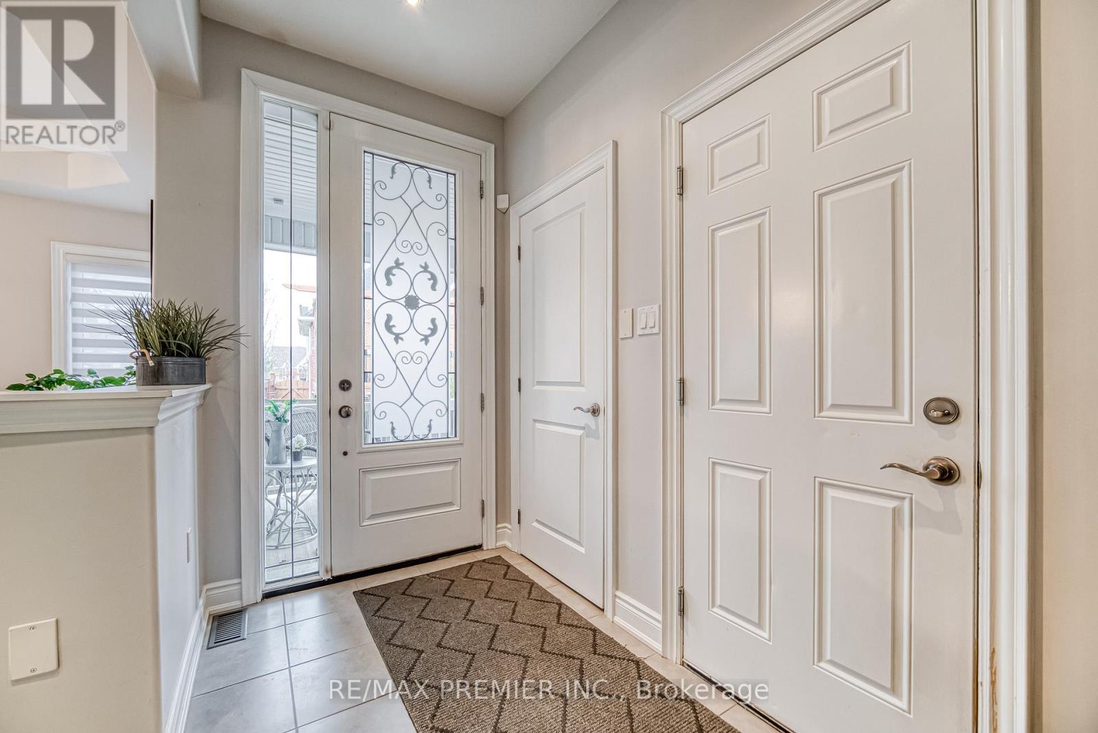 Property at 1878 LAMSTONE STREET image 4