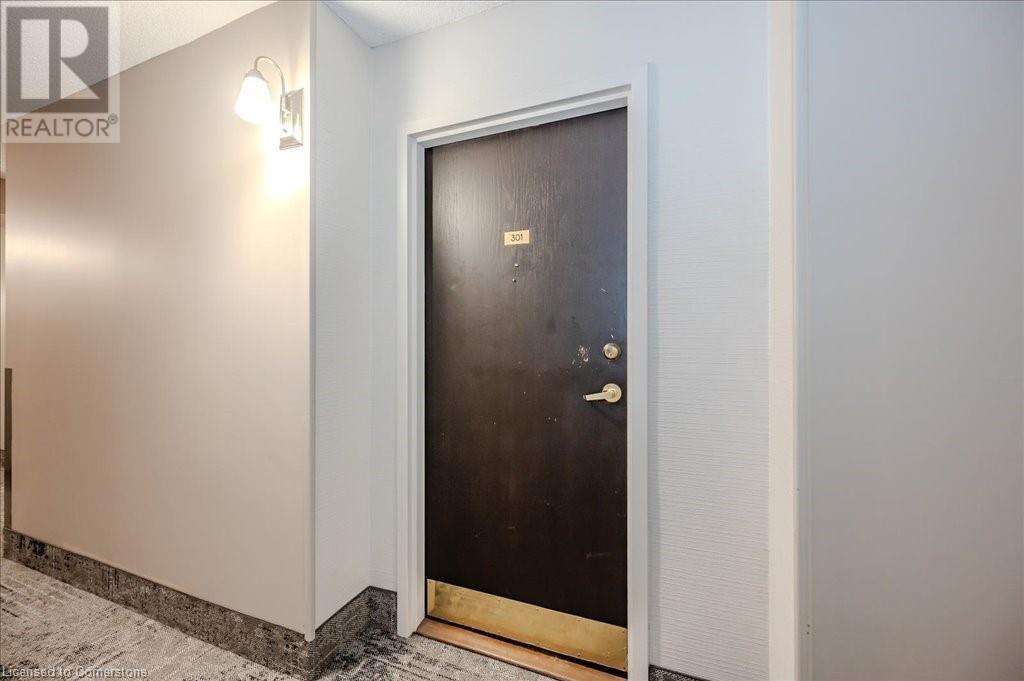 Property at 3227 KING Street E Unit# 301 image 4