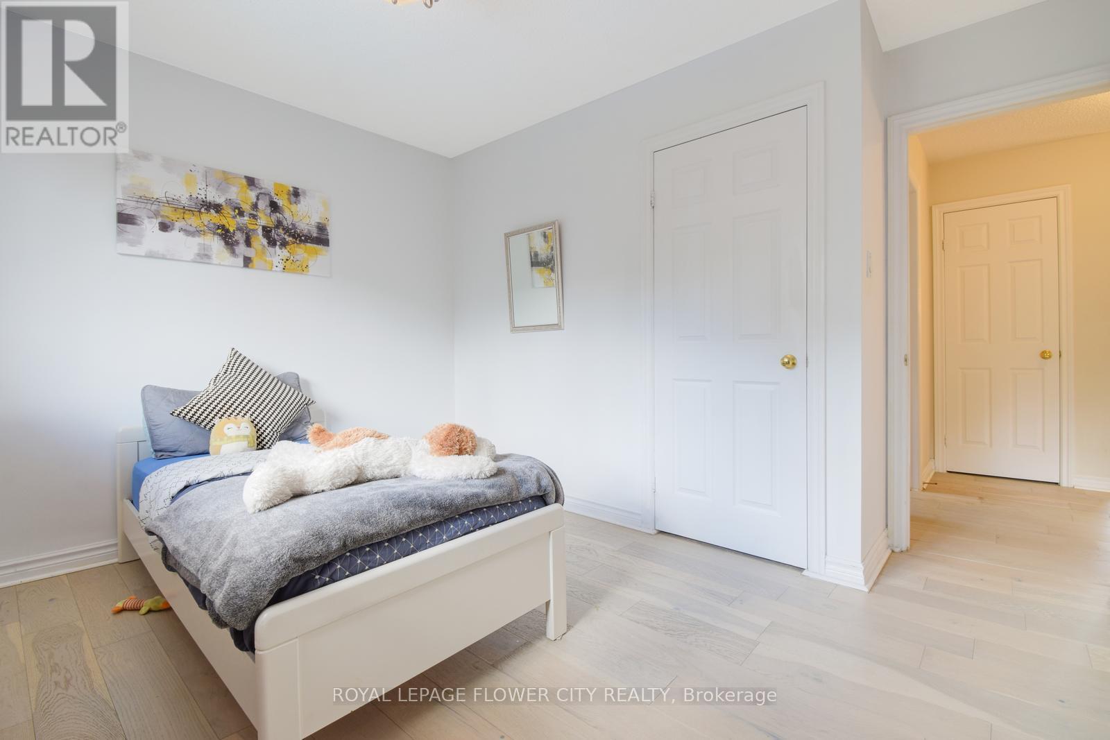 6052 St. Ives Way, Mississauga, Ontario  L5N 4M1 - Photo 31 - W12085620