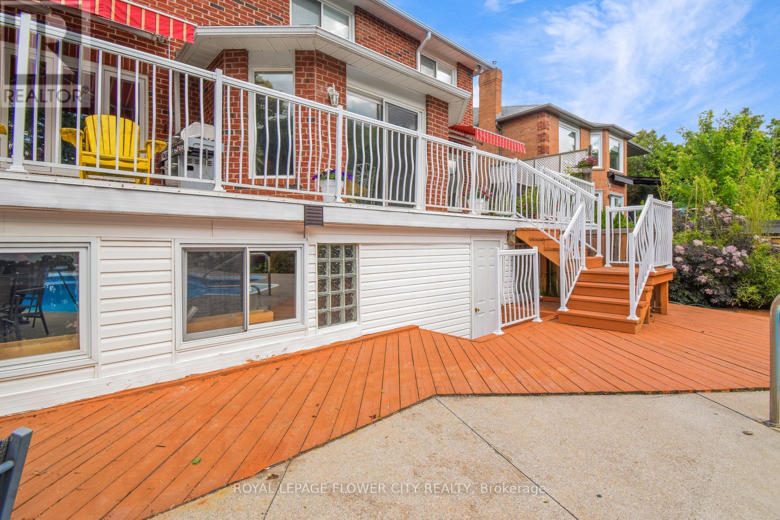 6052 St. Ives Way, Mississauga, Ontario  L5N 4M1 - Photo 48 - W12085620
