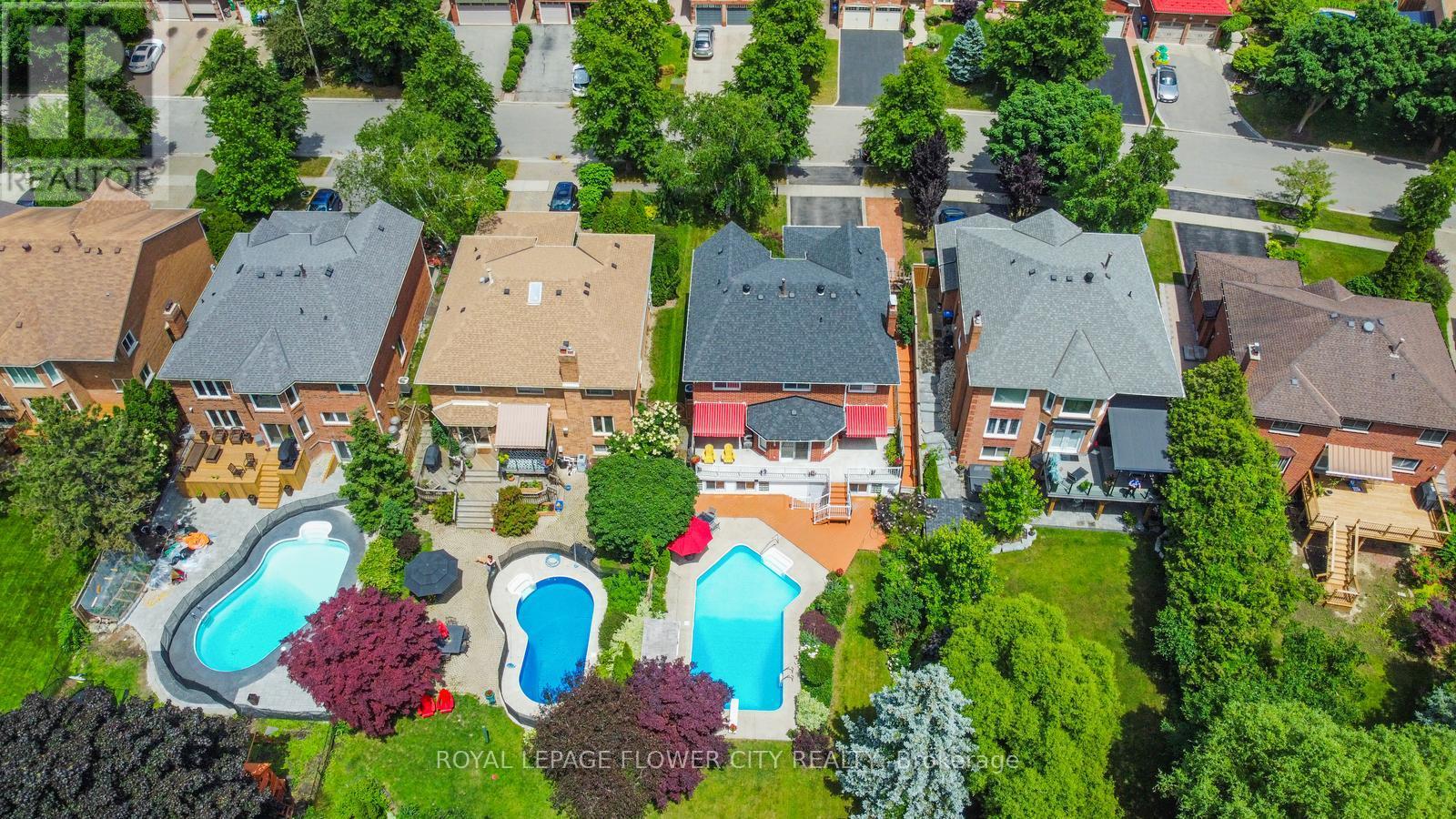 6052 St. Ives Way, Mississauga, Ontario  L5N 4M1 - Photo 6 - W12085620