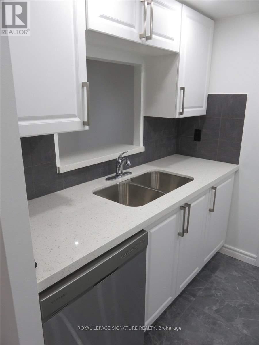 801 - 285 Enfield Place, Mississauga (City Centre), Ontario  L5B 3Y6 - Photo 18 - W12085696
