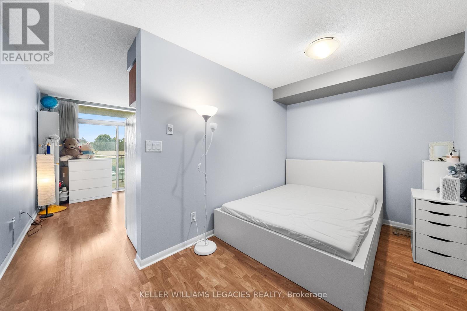 405 - 2464 Weston Road, Toronto, Ontario  M9N 0A2 - Photo 7 - W12085783