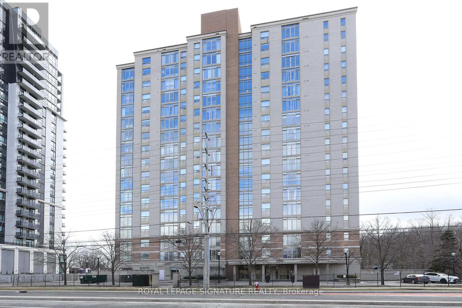 Property at 201 - 200 BURNHAMTHORPE ROAD E image 1