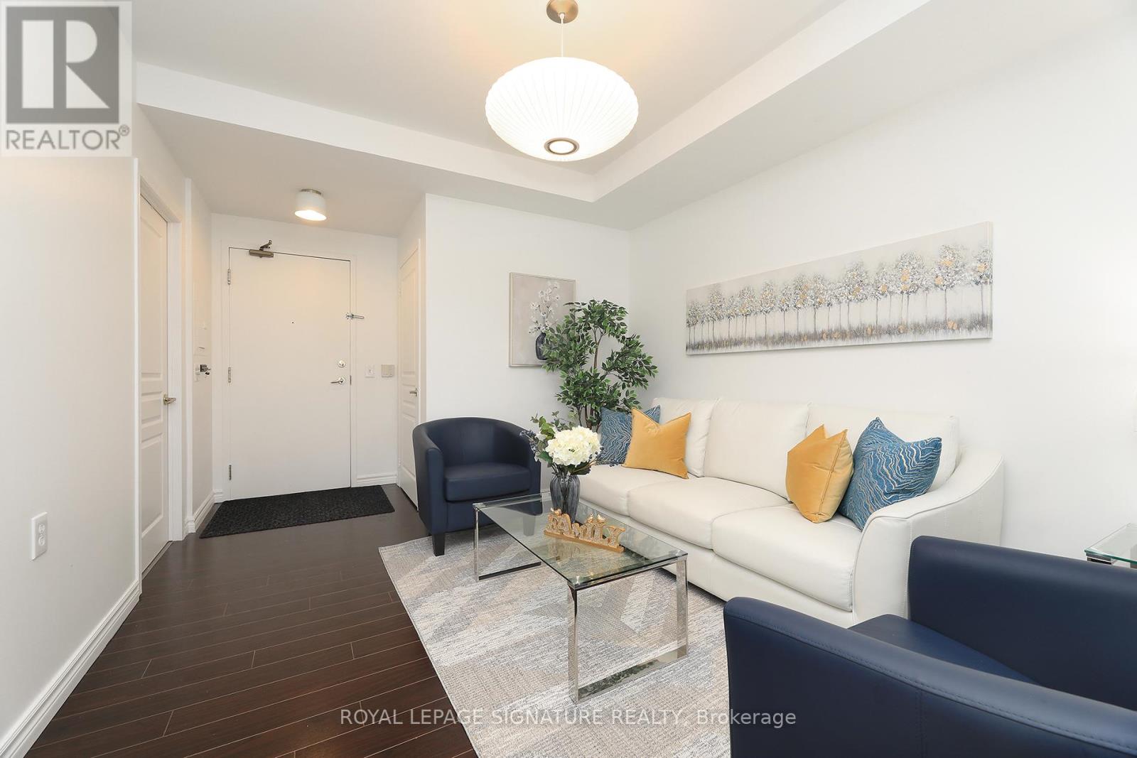 Property at 201 - 200 BURNHAMTHORPE ROAD E image 4