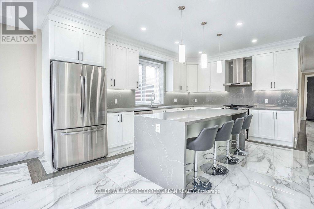83 Floral Parkway, Toronto, Ontario  M6L 2C3 - Photo 10 - W12085864