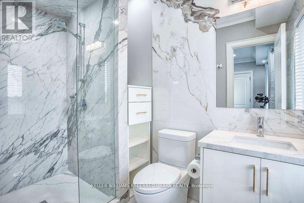 83 Floral Parkway, Toronto, Ontario  M6L 2C3 - Photo 23 - W12085864
