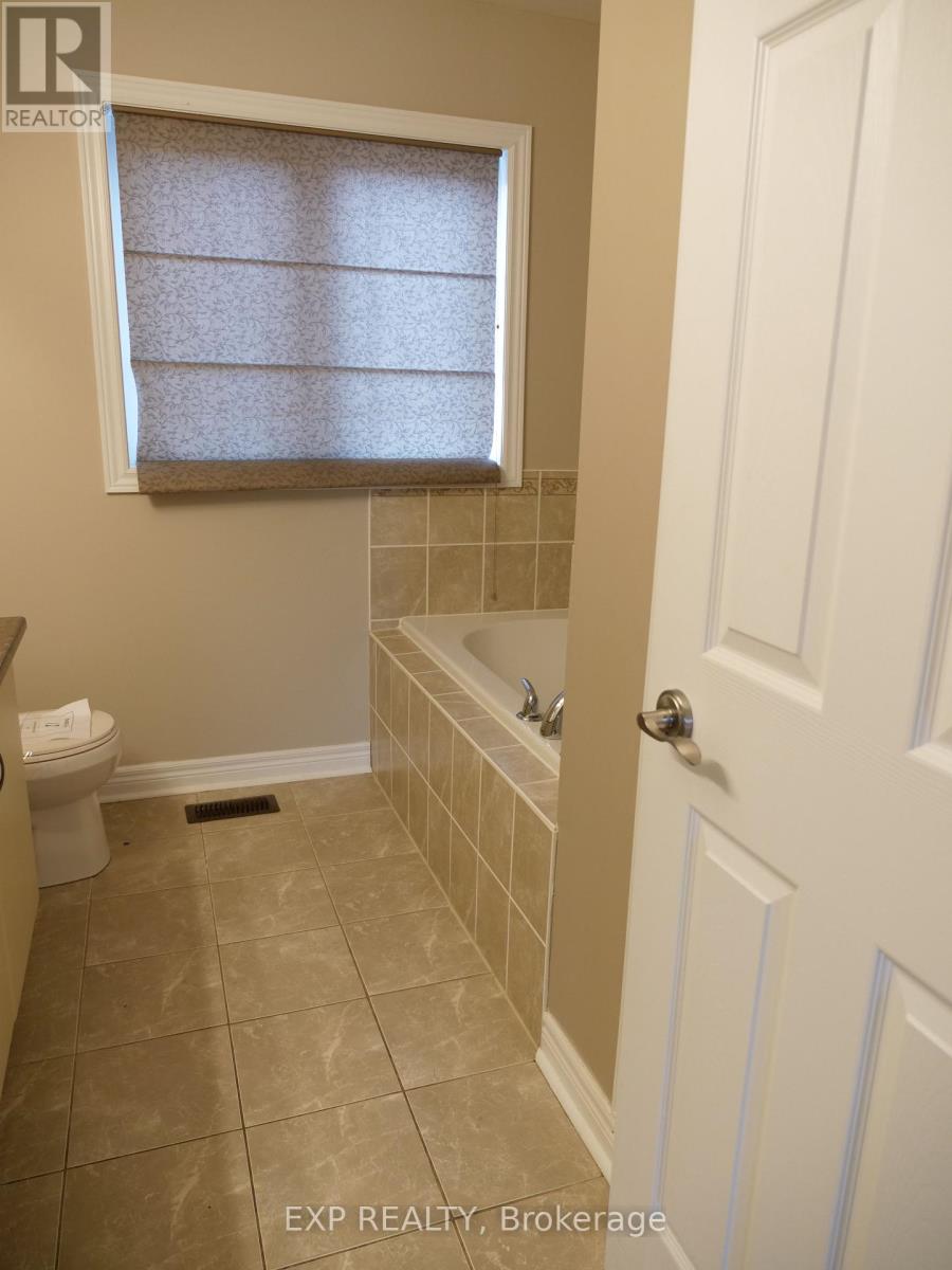 113 Keith Crescent, Niagara-On-The-Lake, Ontario  L0J 1J0 - Photo 24 - X12073528