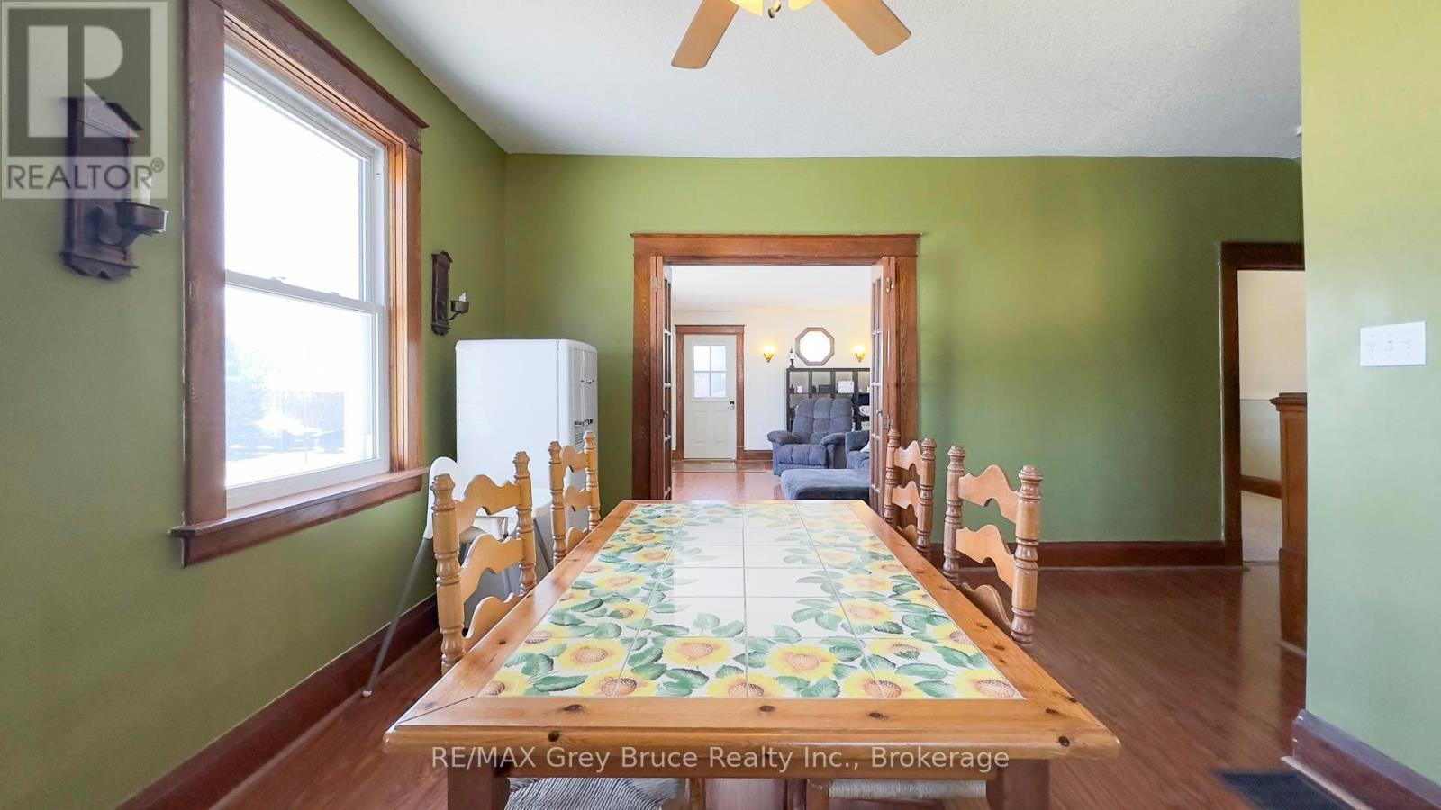 18 2nd Avenue Ne Avenue, Arran-Elderslie, Ontario  N0G 1L0 - Photo 11 - X12066254