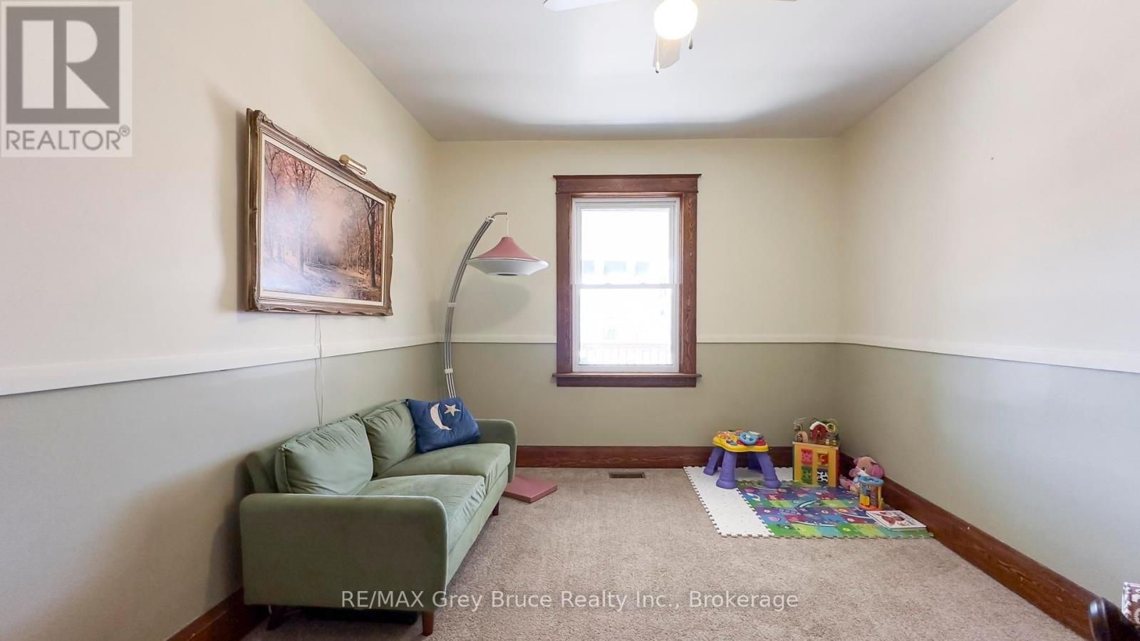 18 2nd Avenue Ne Avenue, Arran-Elderslie, Ontario  N0G 1L0 - Photo 19 - X12066254