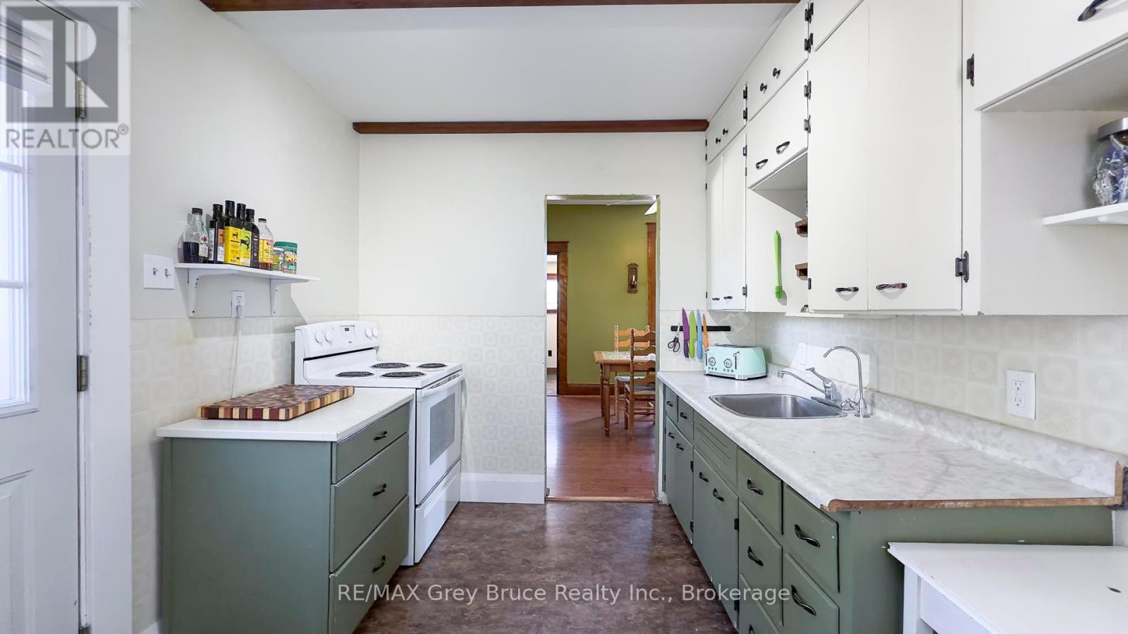 18 2nd Avenue Ne Avenue, Arran-Elderslie, Ontario  N0G 1L0 - Photo 24 - X12066254