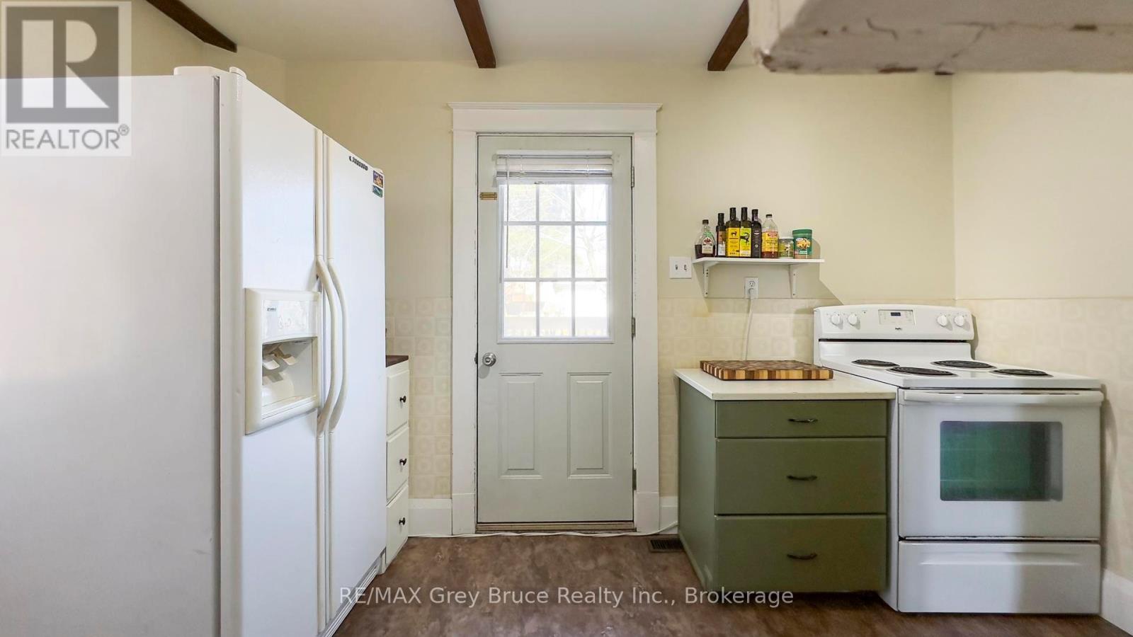 18 2nd Avenue Ne Avenue, Arran-Elderslie, Ontario  N0G 1L0 - Photo 23 - X12066254