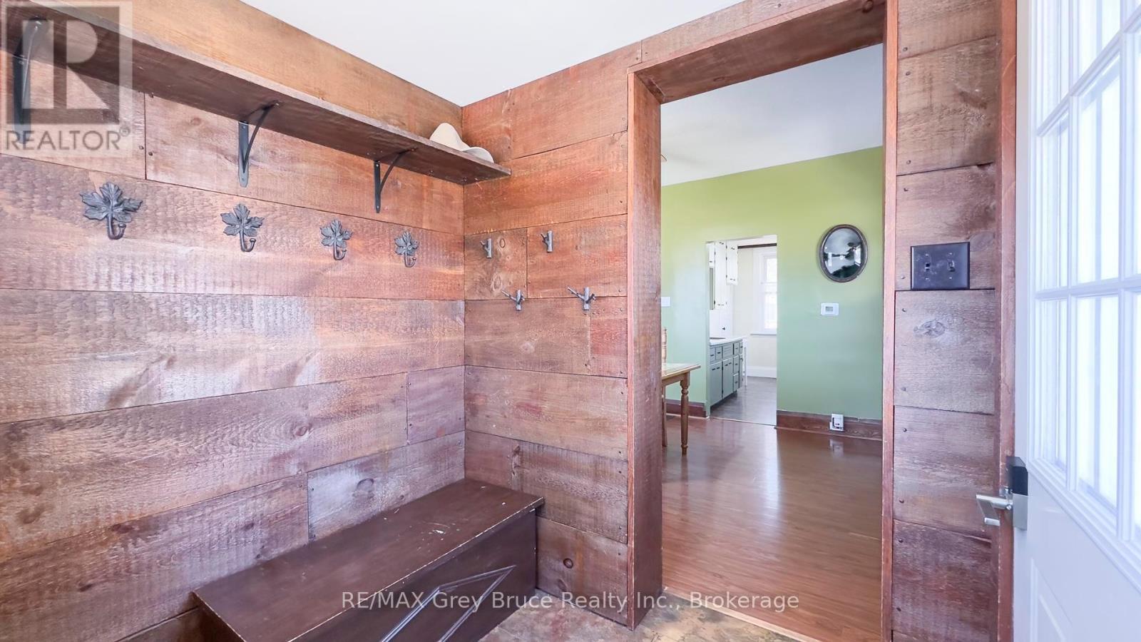 18 2nd Avenue Ne Avenue, Arran-Elderslie, Ontario  N0G 1L0 - Photo 9 - X12066254