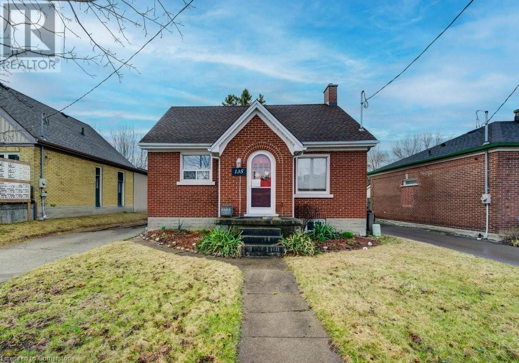 135 STIRLING Avenue S, Kitchener, Ontario