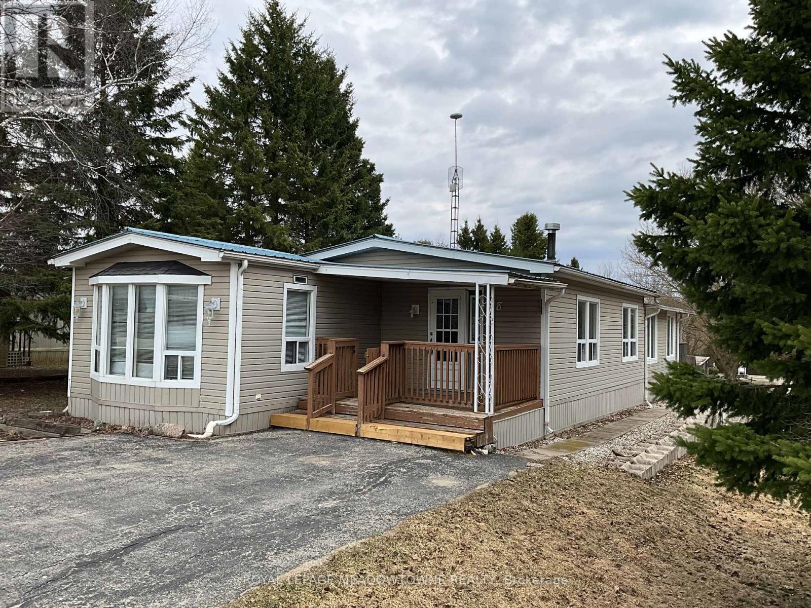 8 GRAND  VISTA DRIVE, Wellington North, Ontario