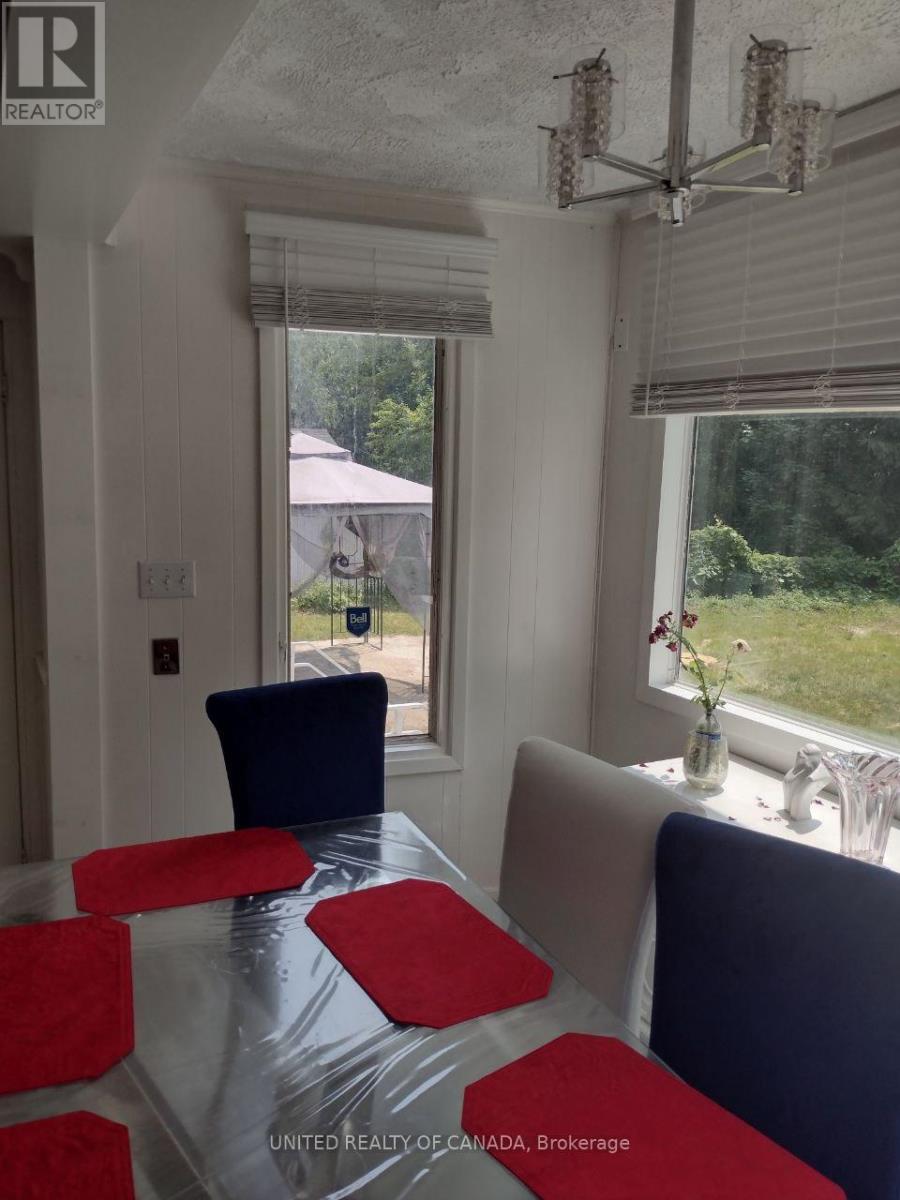 940 Oxford Street W, London North, Ontario  N6H 1V3 - Photo 6 - X12085791