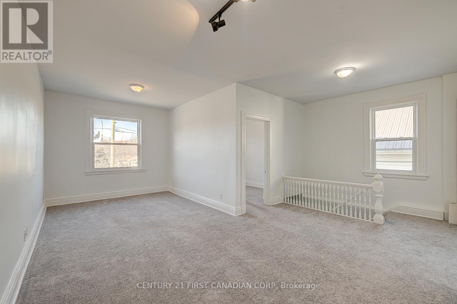 Photo 8 of 29 for 241 Ross Street