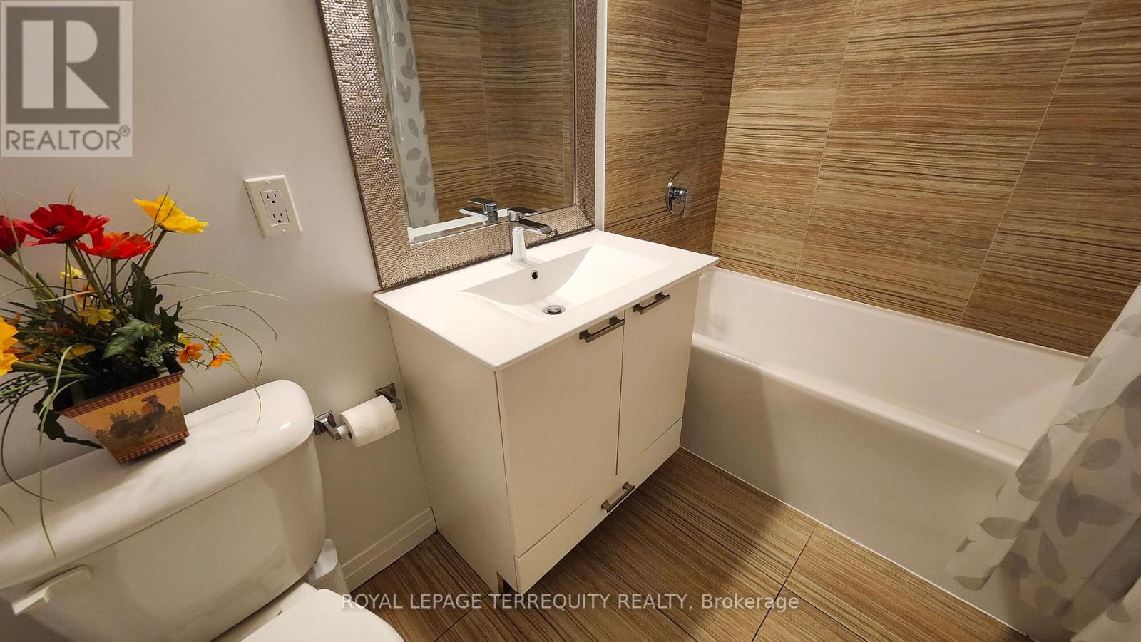 1207 - 2152 Lawrence Avenue E, Toronto, Ontario  M1R 0B5 - Photo 9 - E12075151