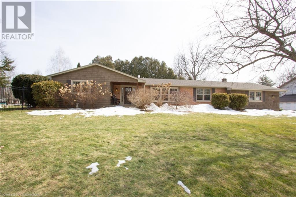 Property at 15 COACHMAN Crescent image 2