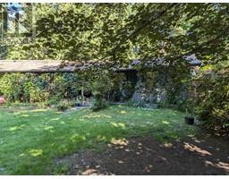 3094 Lower Road, Roberts Creek, Ca