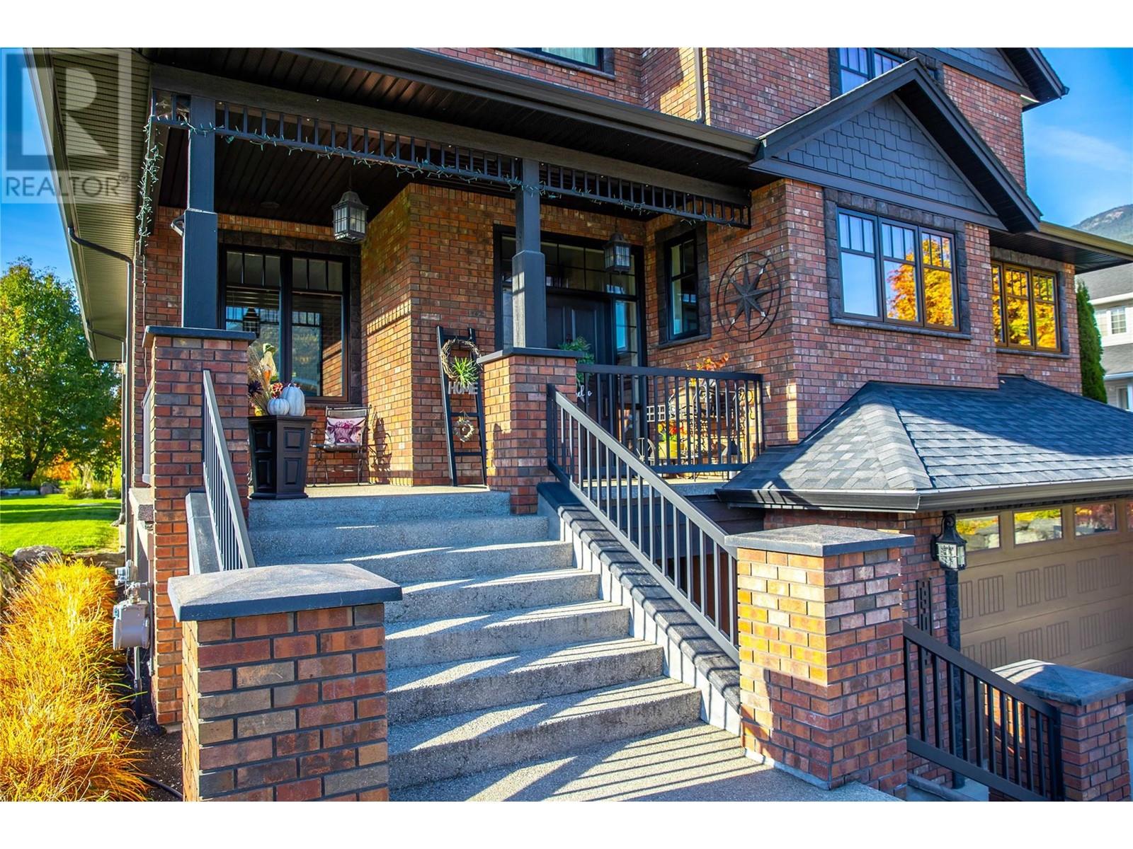 905 Edward Street, Revelstoke, British Columbia  V0E 2S0 - Photo 81 - 10326488