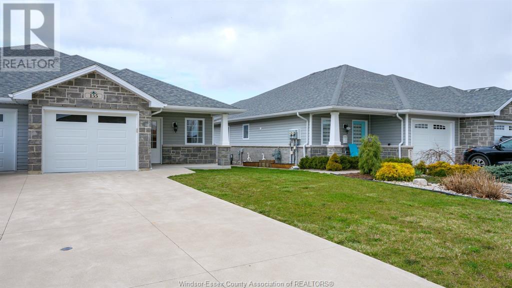 Property at 155 MEADOWVIEW AVENUE image 2