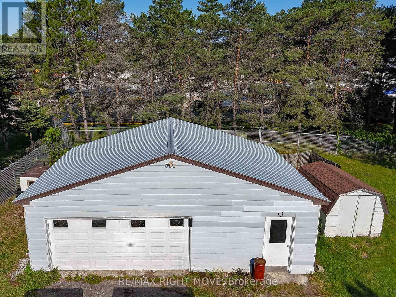 4142 Stewarts Lane, Severn, Ontario  L3V 6K6 - Photo 17 - S12085873