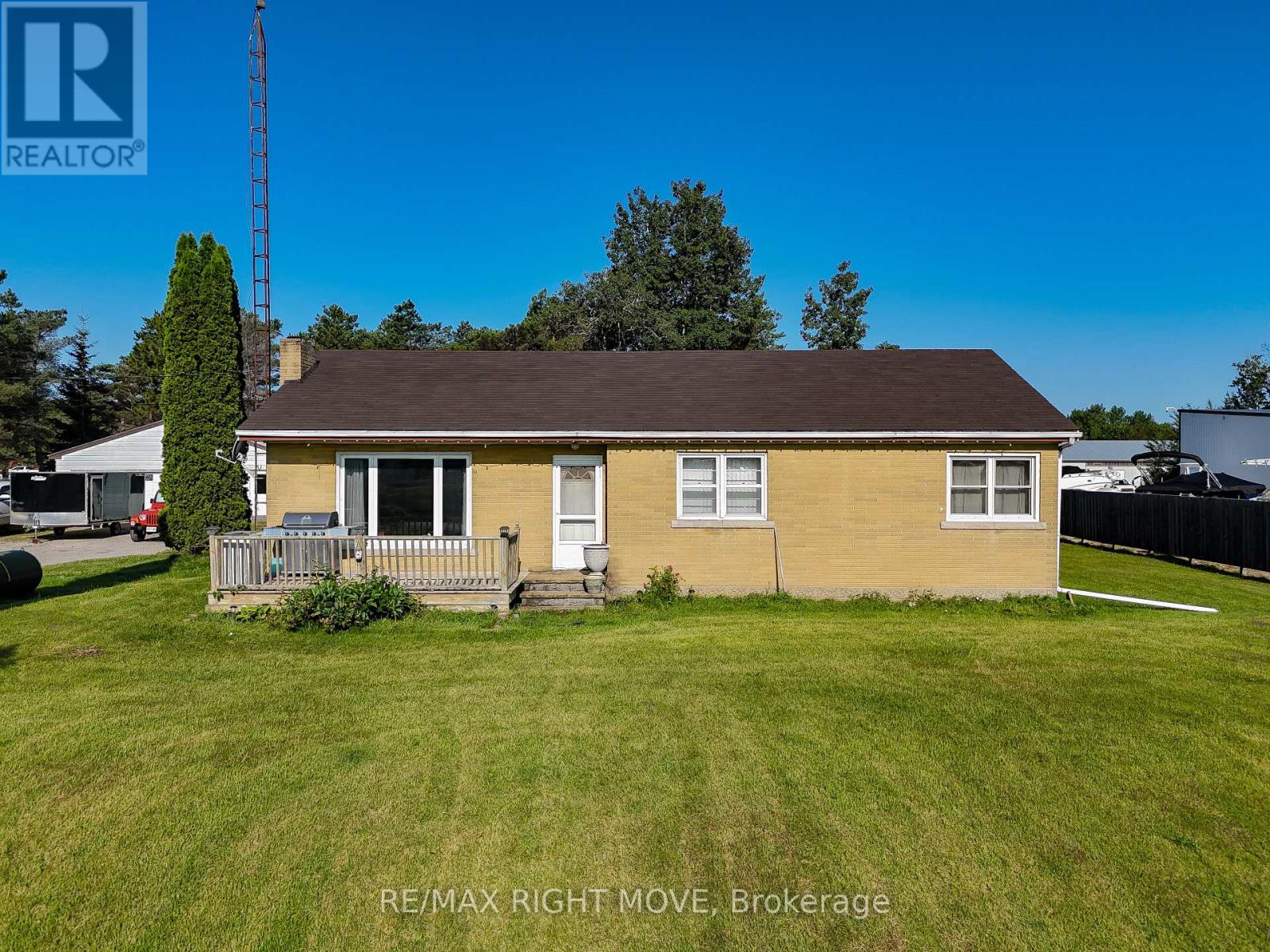 Property at 4142 STEWARTS LANE image 2