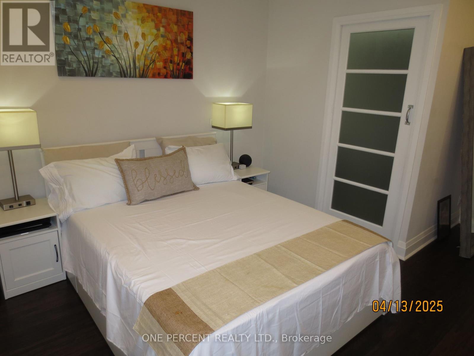 39 Decarie Circle, Toronto, Ontario  M9B 3J1 - Photo 14 - W12083273