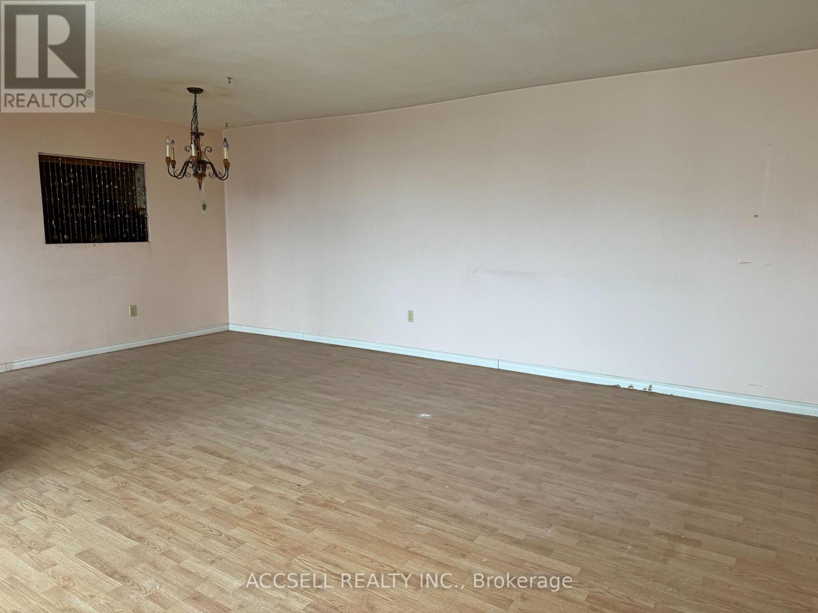 Property at 1003 - 2323 CONFEDERATION PARKWAY image 4