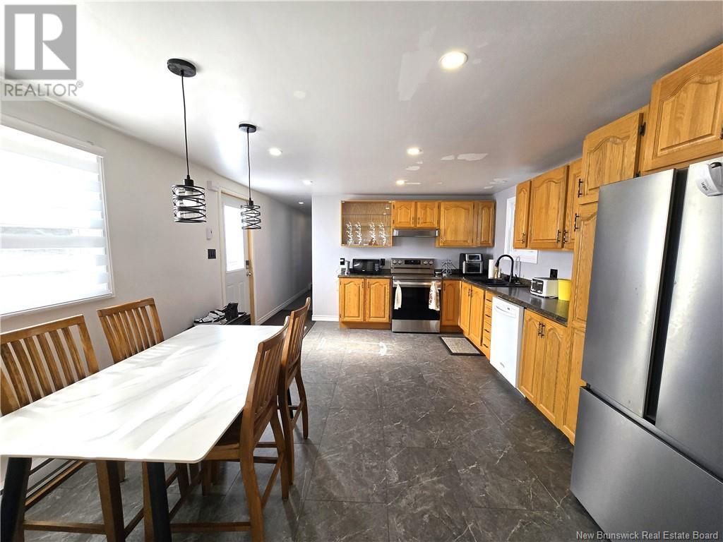28 Parc P'tiso Street, Edmundston, New Brunswick  E3V 3X7 - Photo 7 - NB116310