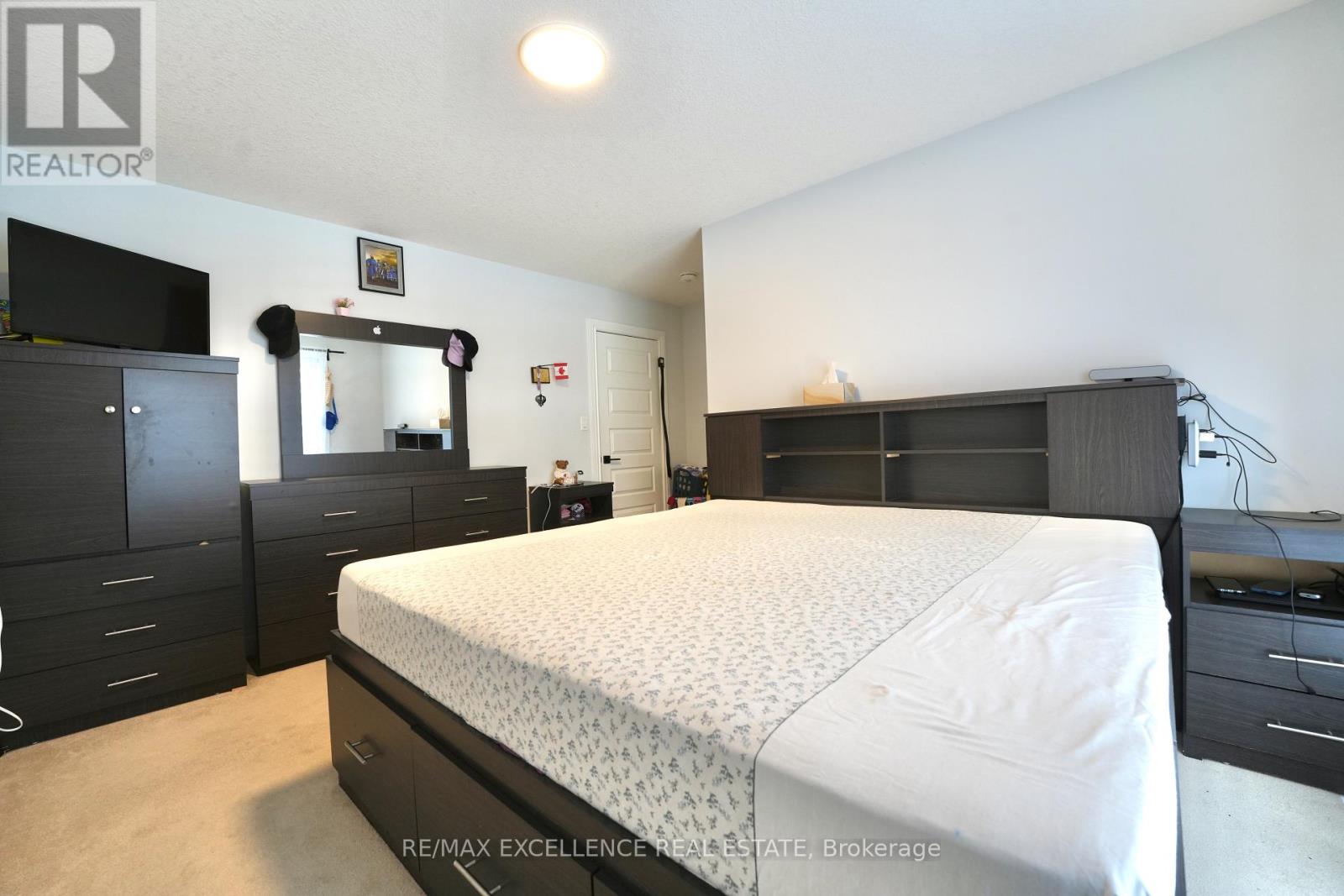 90 Wayside Lane, Southwold, Ontario  N5P 0G3 - Photo 11 - X12085881