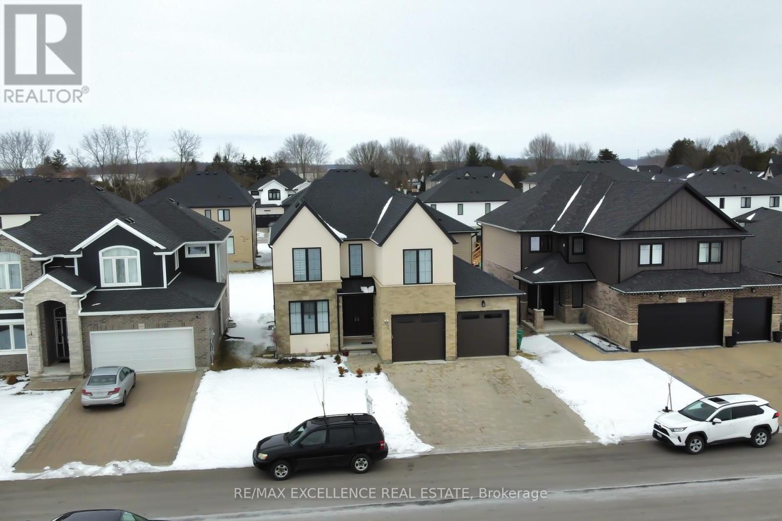 90 Wayside Lane, Southwold, Ontario  N5P 0G3 - Photo 17 - X12085881