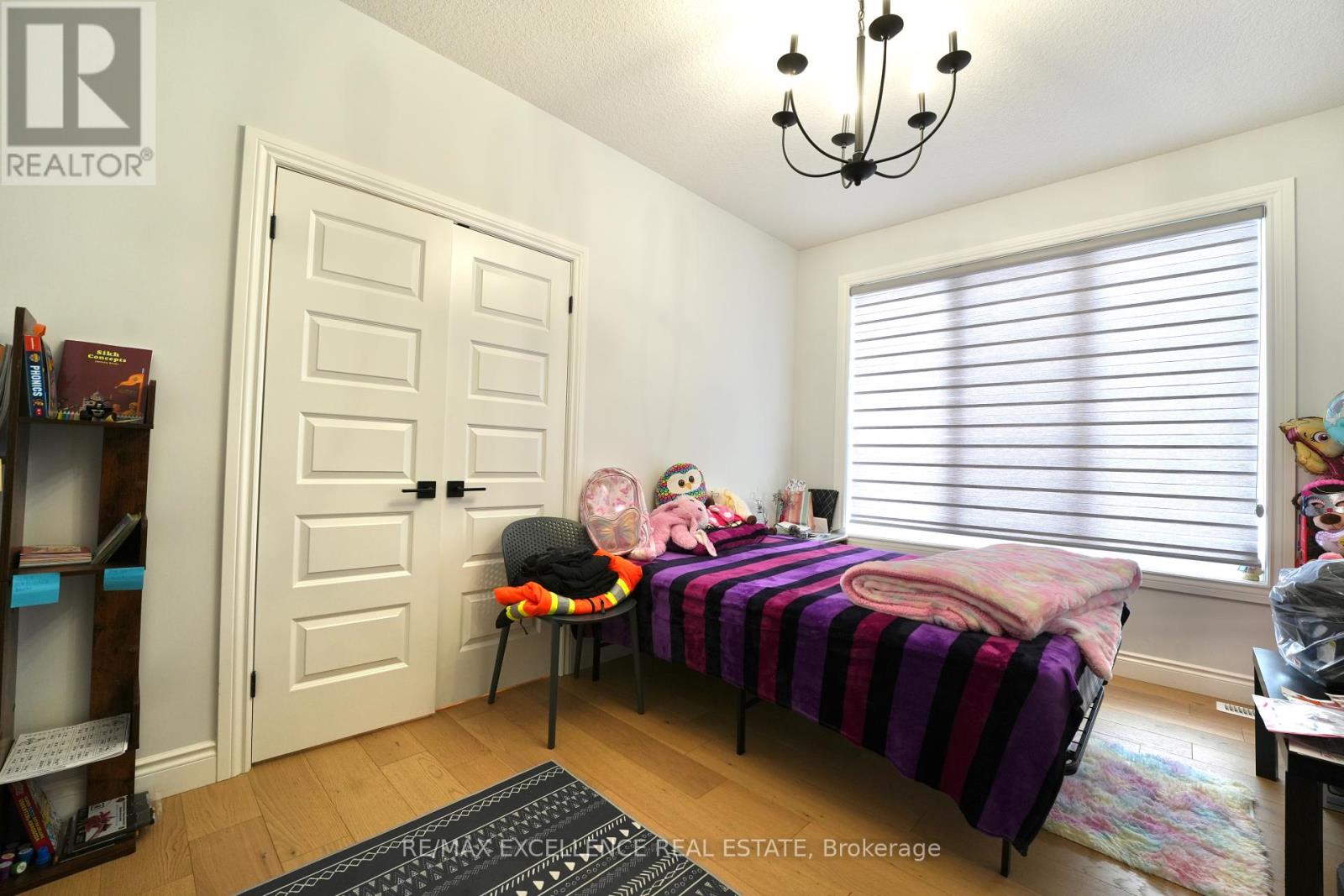 90 Wayside Lane, Southwold, Ontario  N5P 0G3 - Photo 6 - X12085881