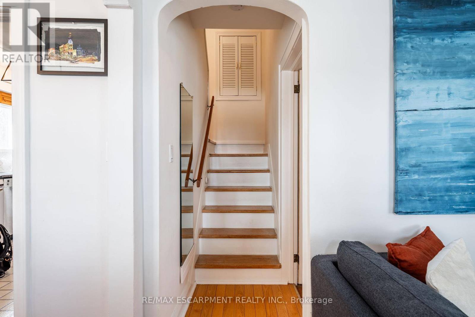 2806 Upper James Street, Hamilton, Ontario  L0R 1W0 - Photo 15 - X12085882