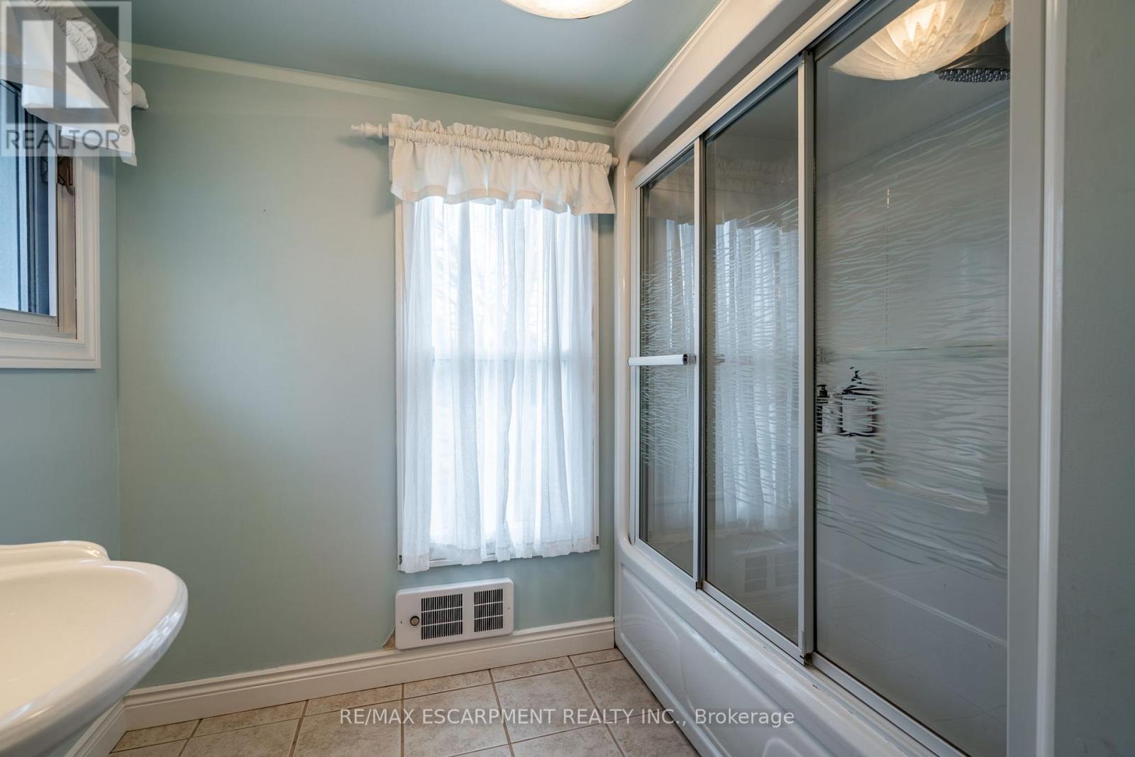 2806 Upper James Street, Hamilton, Ontario  L0R 1W0 - Photo 39 - X12085882