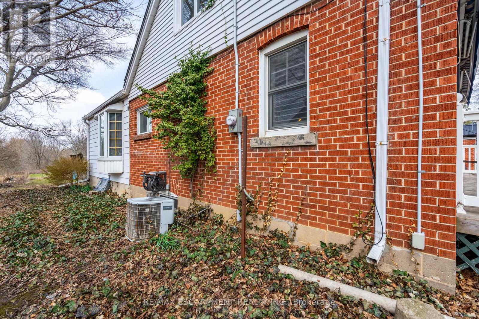 2806 Upper James Street, Hamilton, Ontario  L0R 1W0 - Photo 44 - X12085882