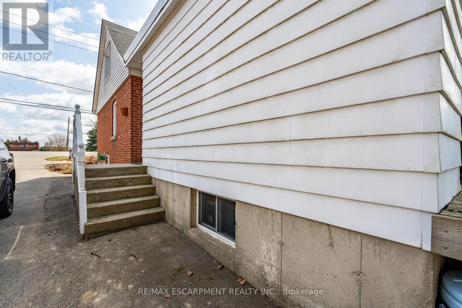 2806 Upper James Street, Hamilton, Ontario  L0R 1W0 - Photo 45 - X12085882