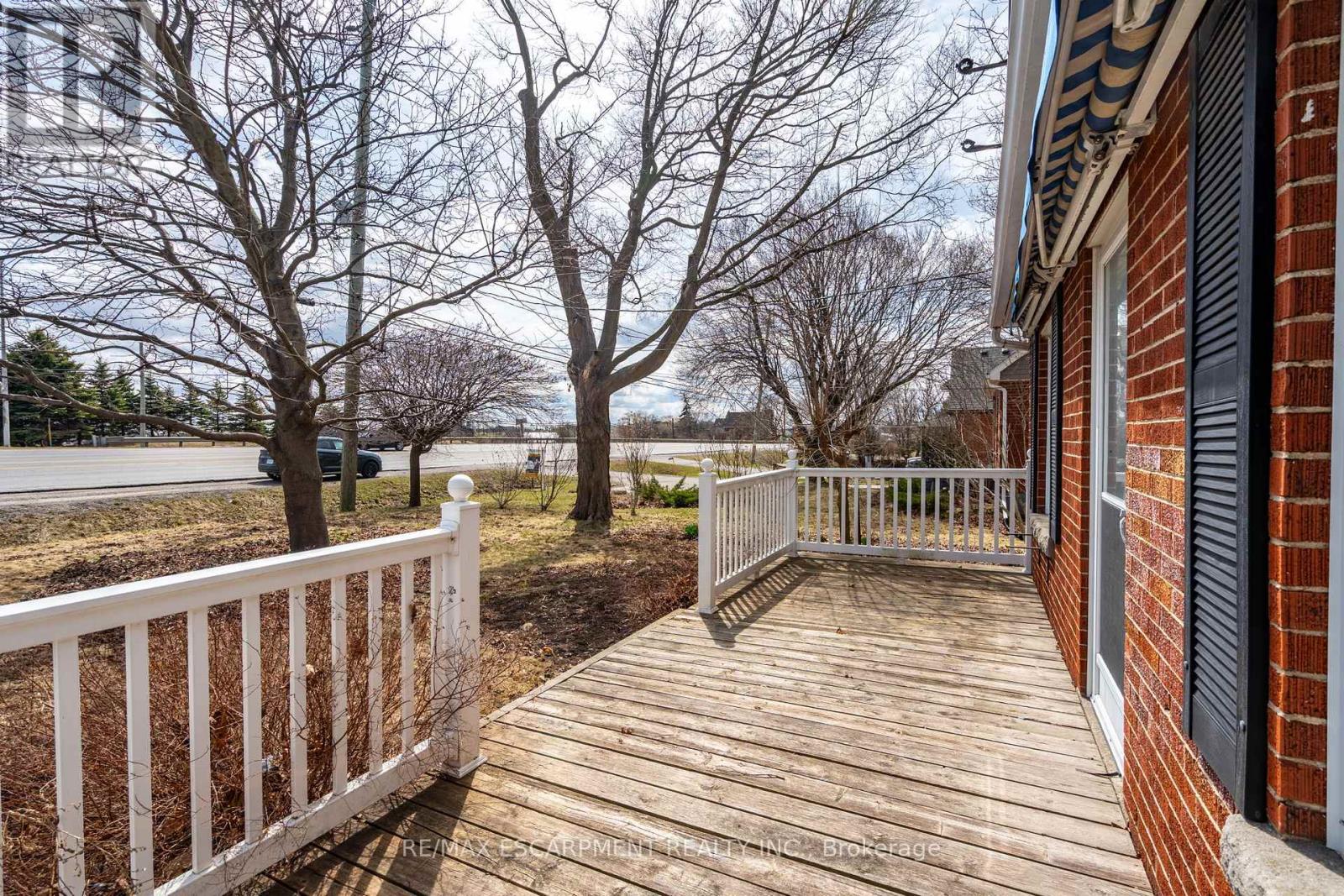 Property at 2806 UPPER JAMES STREET image 5
