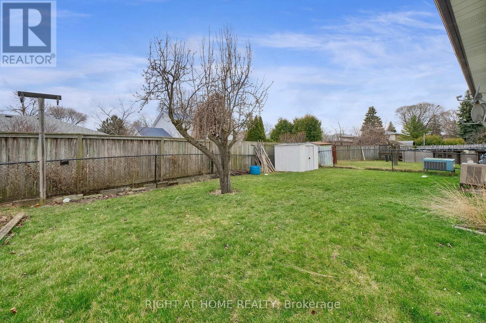 16 Pendle Hill Court, Toronto, Ontario  M1H 2L9 - Photo 37 - E12086068