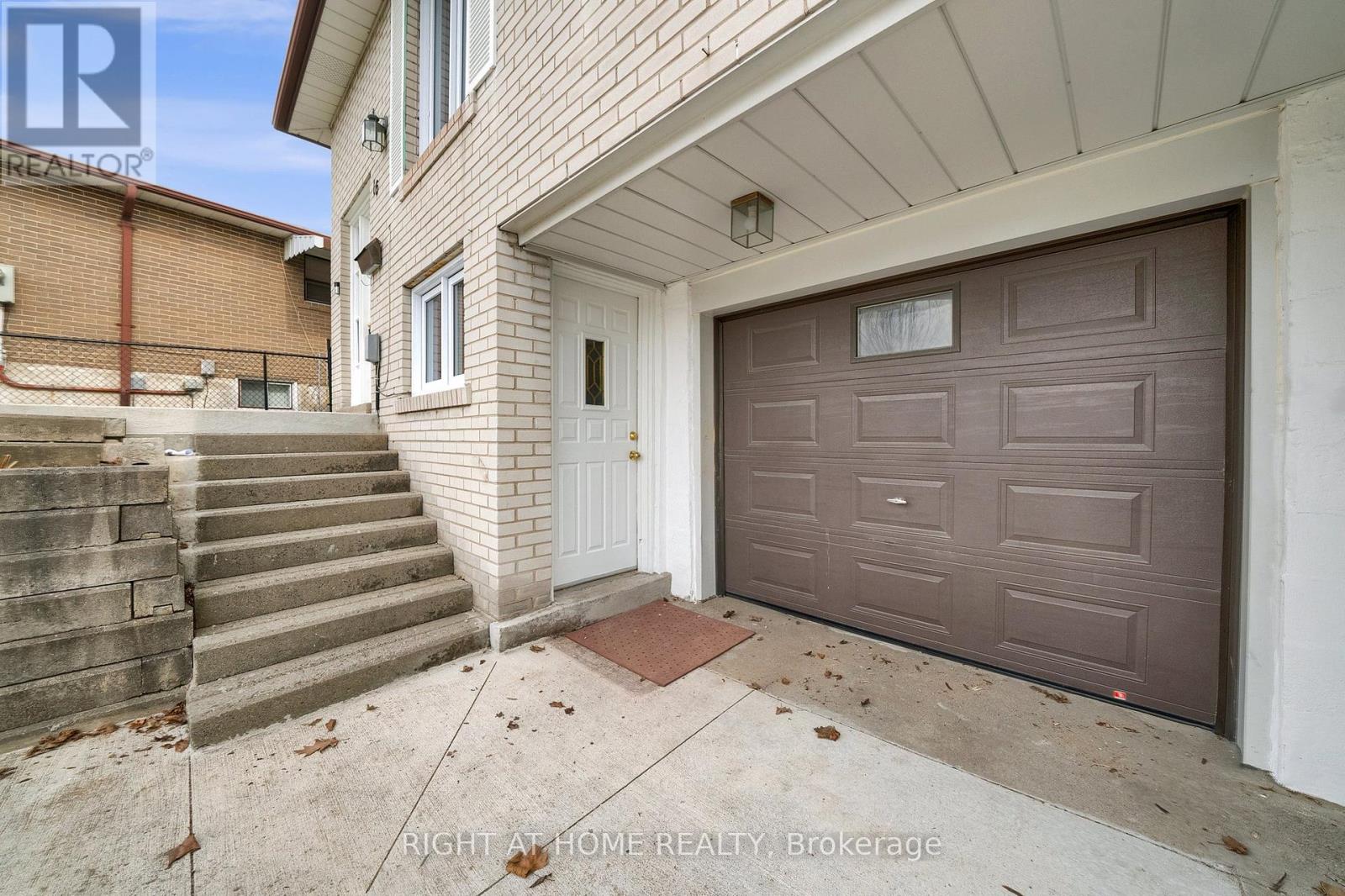 Property at 16 PENDLE HILL COURT image 5