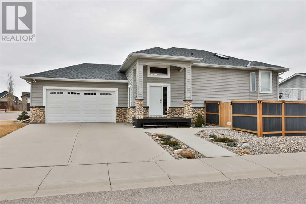 Property at 2 Mt Sundial Bay W image 2
