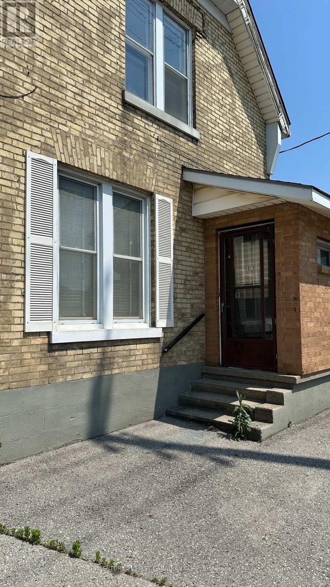 Upper - 116 Adelaide Street N, London East, Ontario  N6B 3G8 - Photo 2 - X12085967