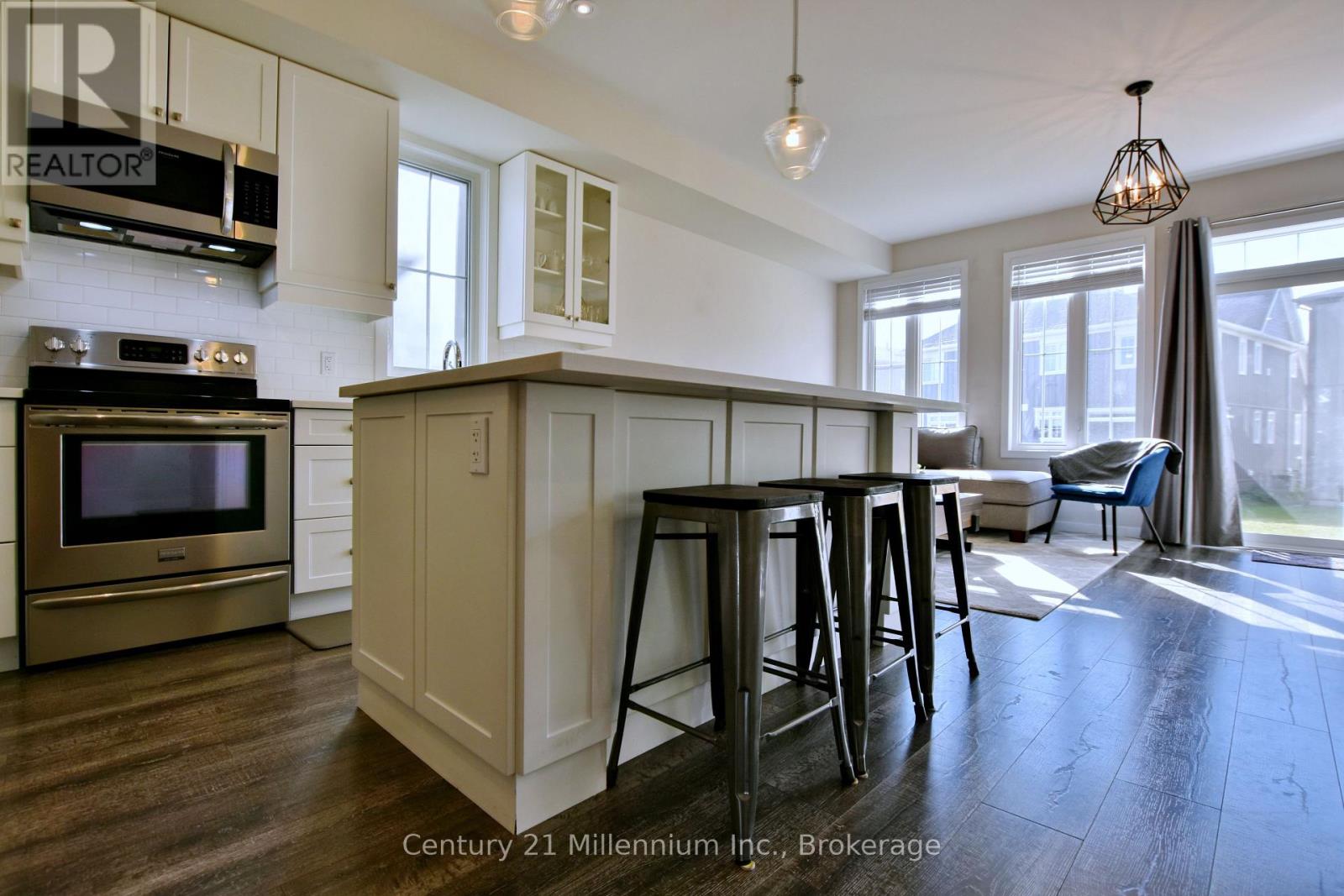 349 Yellow Birch Crescent, Blue Mountains, Ontario  L9Y 0R4 - Photo 16 - X12085999