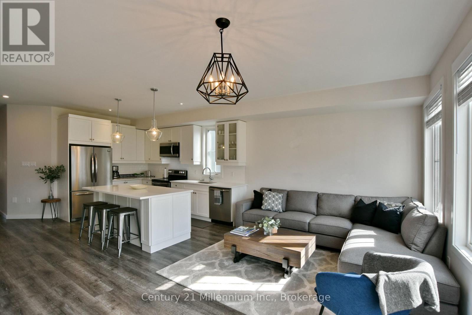 349 Yellow Birch Crescent, Blue Mountains, Ontario  L9Y 0R4 - Photo 19 - X12085999