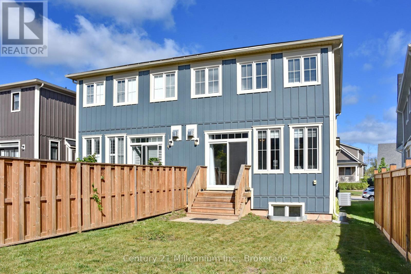 349 Yellow Birch Crescent, Blue Mountains, Ontario  L9Y 0R4 - Photo 3 - X12085999