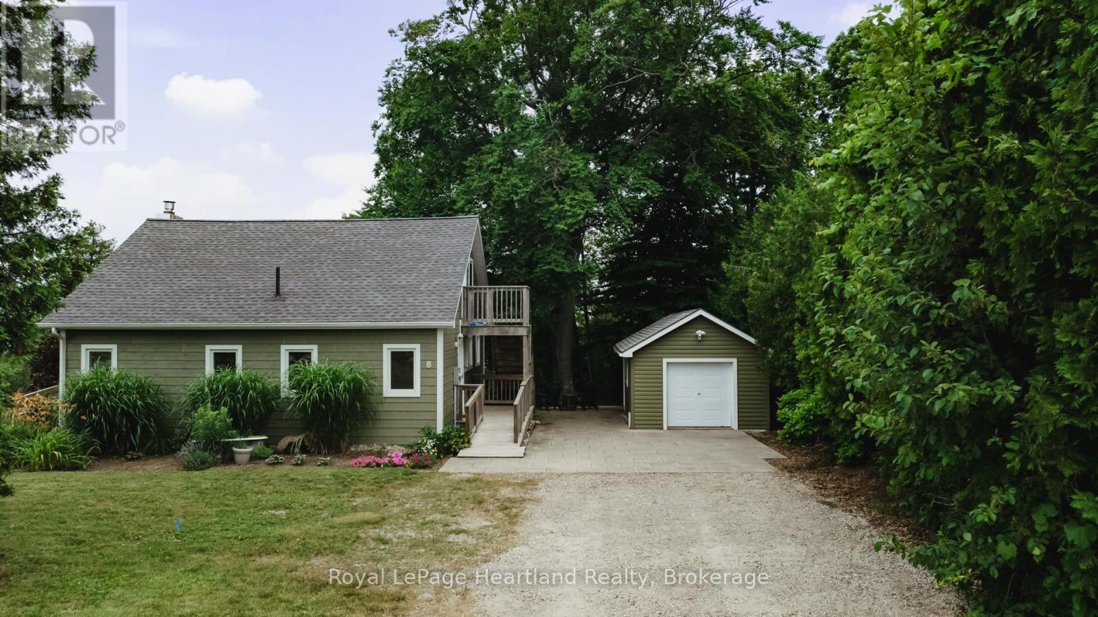 8 Cedar Drive, Bluewater, Ontario  N0M 1G0 - Photo 43 - X12086046